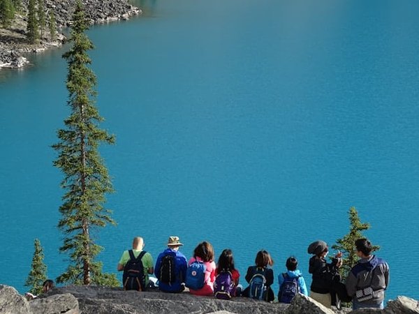 How to Use Local Influencers to Promote Sustainable Tourism in the UK?